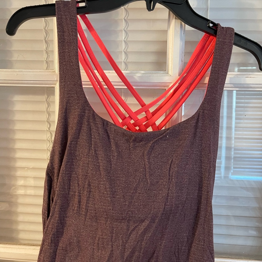 Lululemon tank